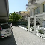 Kim Hotel 2*